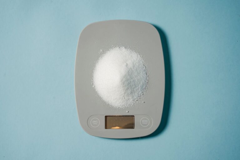 9 Best Smart Kitchen Scales for Precise Baking and Nutritional Tracking