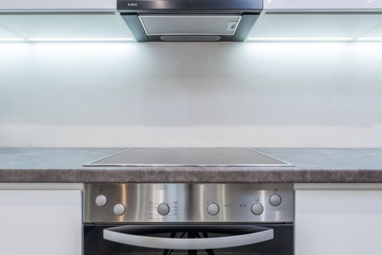 Induction vs Gas vs Electric Cooktop: The Complete Comparison Guide - KitchenTechInsider