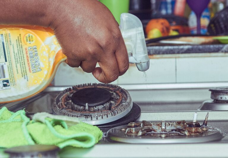 De'Longhi La Specialista: Deep Clean & Descale Guide - kitchentechinsider